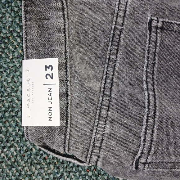 PacSun Los Angeles Faded Black Ripped Mom Jean Size 23 distressed new with tags - Picture 10 of 17